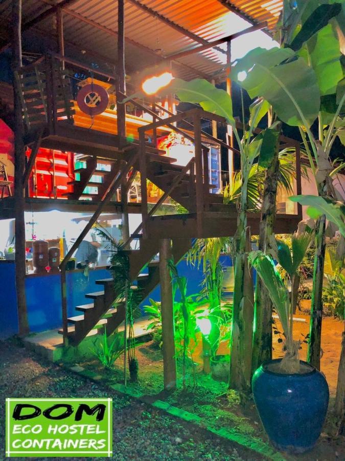 Dom Eco Hostel Containers Sao Sebastiao  Exterior photo