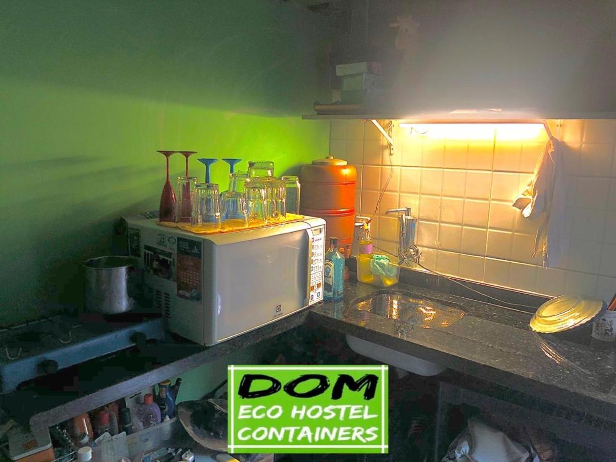 Dom Eco Hostel Containers Sao Sebastiao  Exterior photo