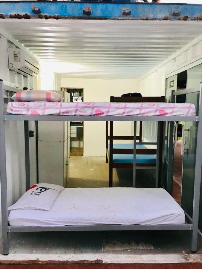 Dom Eco Hostel Containers Sao Sebastiao  Exterior photo