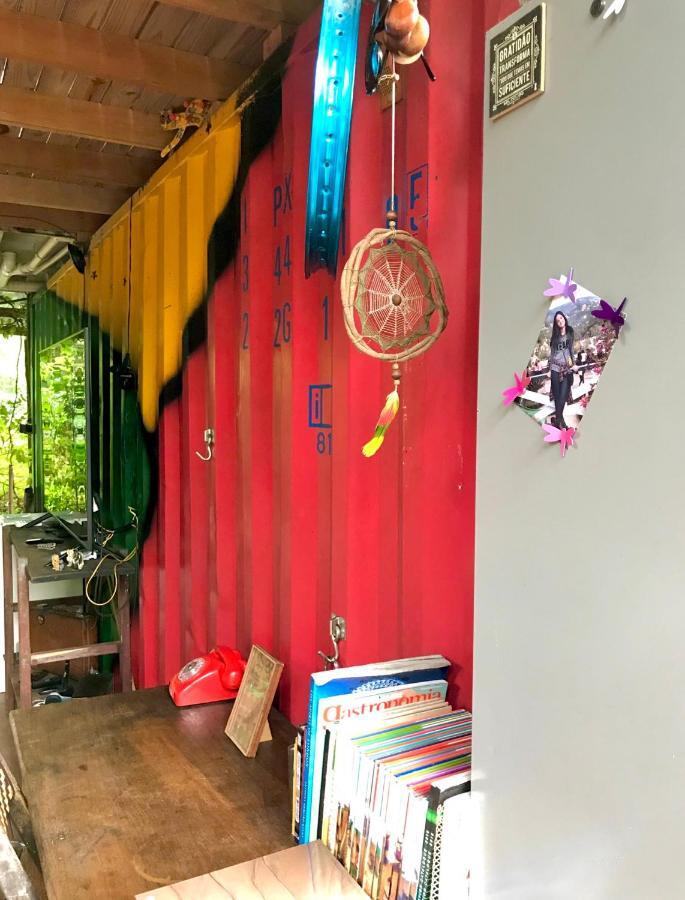Dom Eco Hostel Containers Sao Sebastiao  Exterior photo