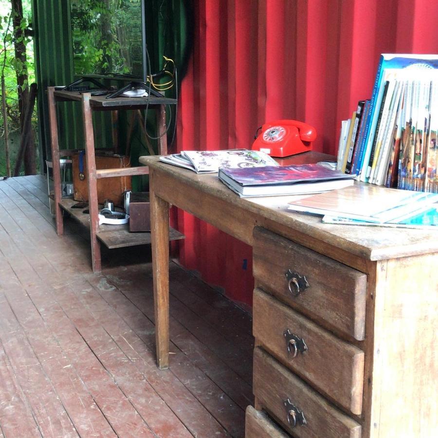Dom Eco Hostel Containers Sao Sebastiao  Exterior photo